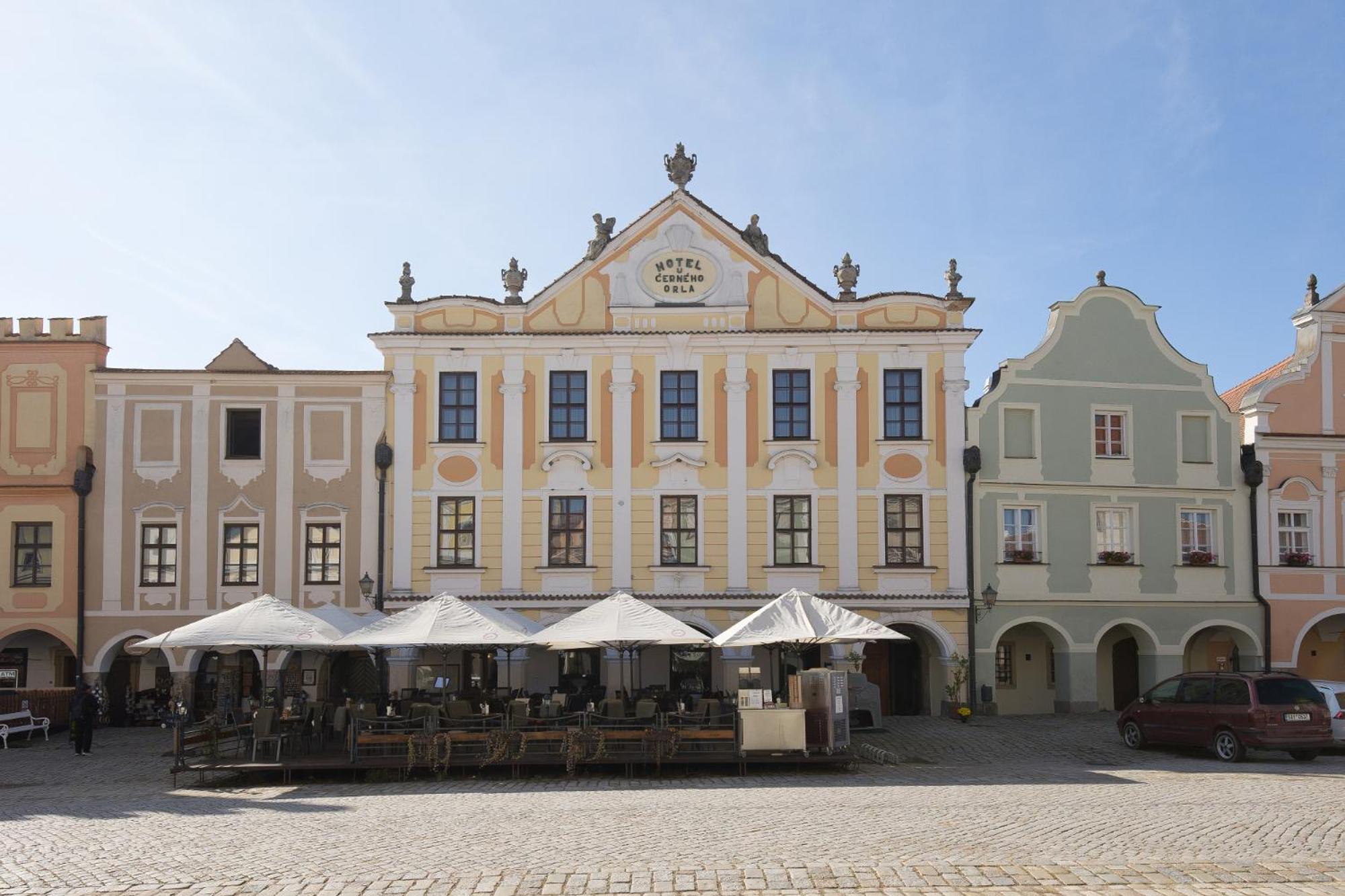 Hotel U Cerneho Orla Telč Exterior foto